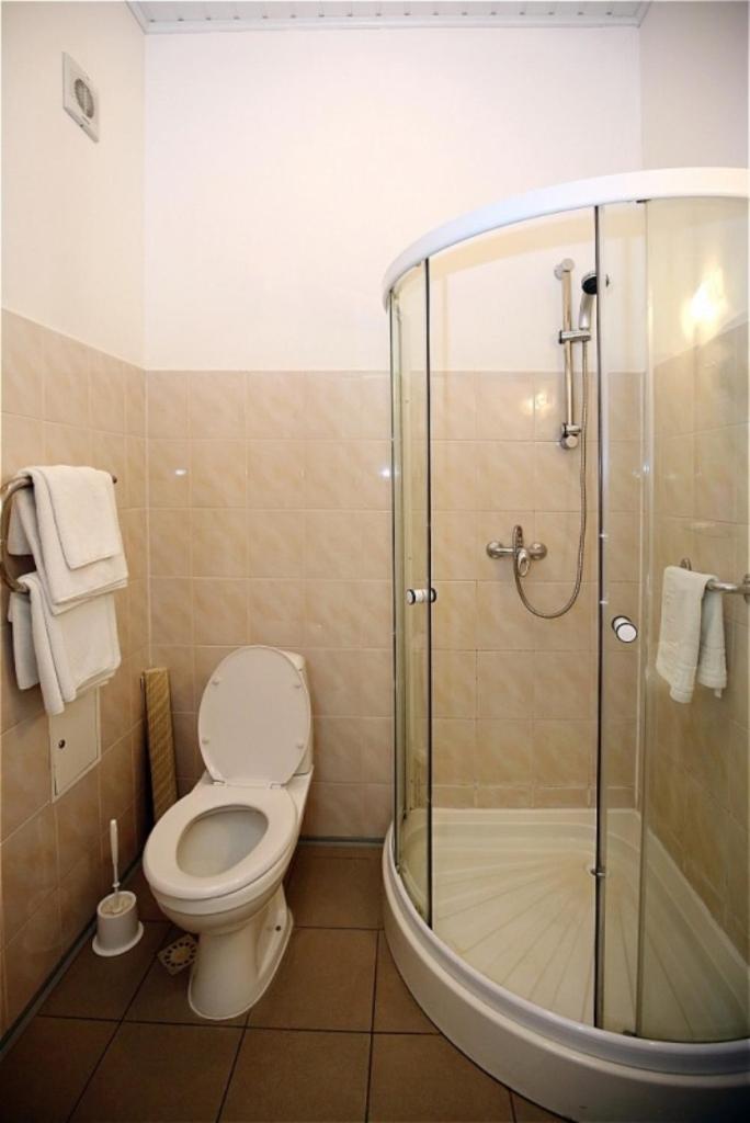 Семейный (Семейный номер (для 2 взрослых и 1 ребенка)), Apart Hotel Tomo