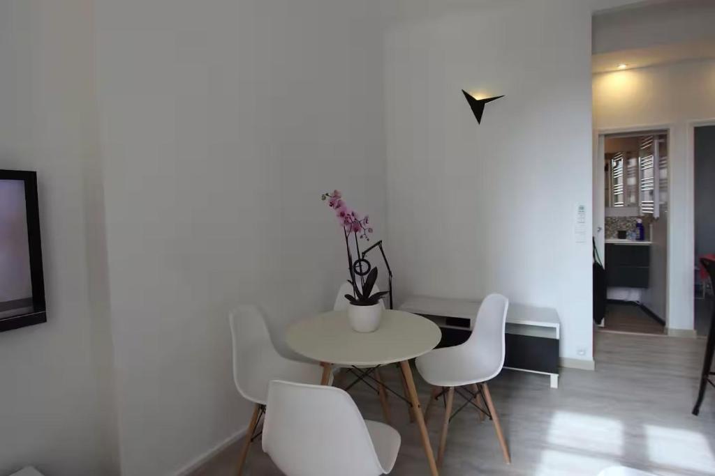 First floor apartment fully renovated - Tap to explore photos