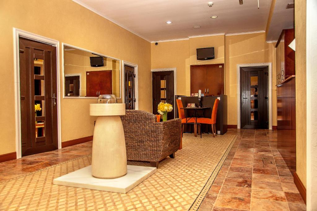 Optima Collection Kamianets-Podilskyi photo 4