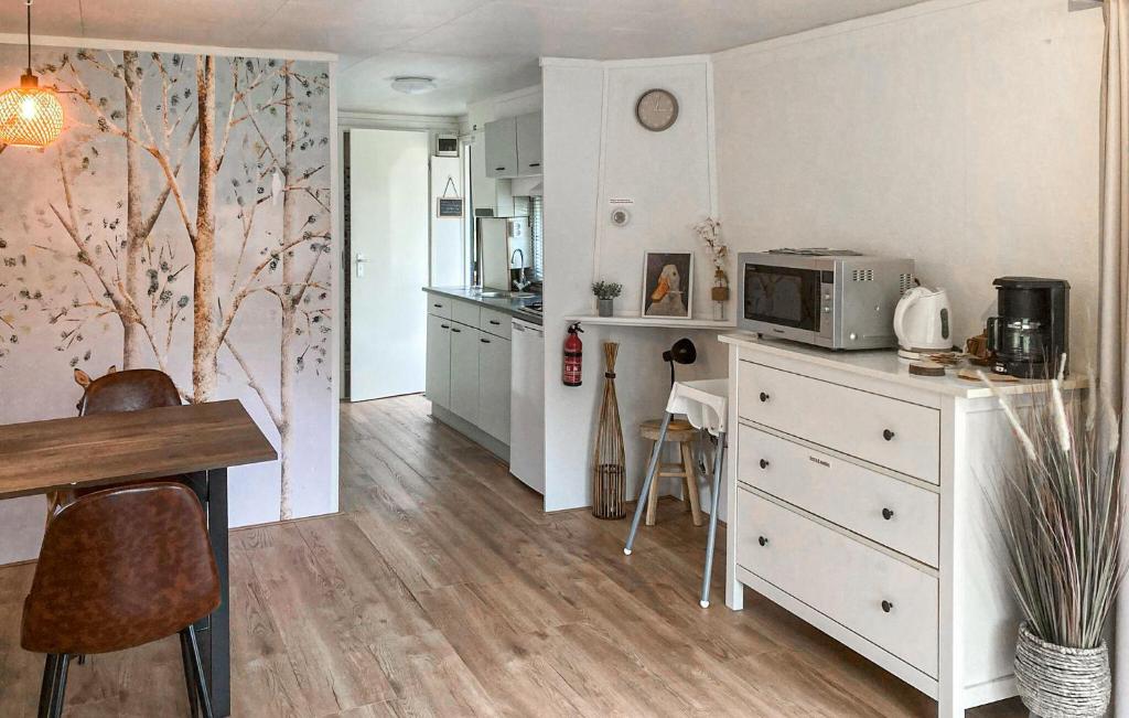 2 Bedroom Stunning Home In Bocholt photo 4
