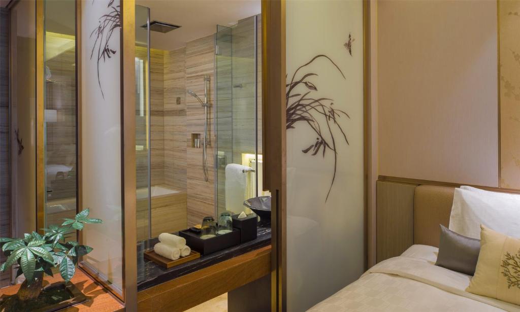 HUALUXE Hotels & Resorts Nanchang High-Tech Zone, an IHG Hotel photo 2