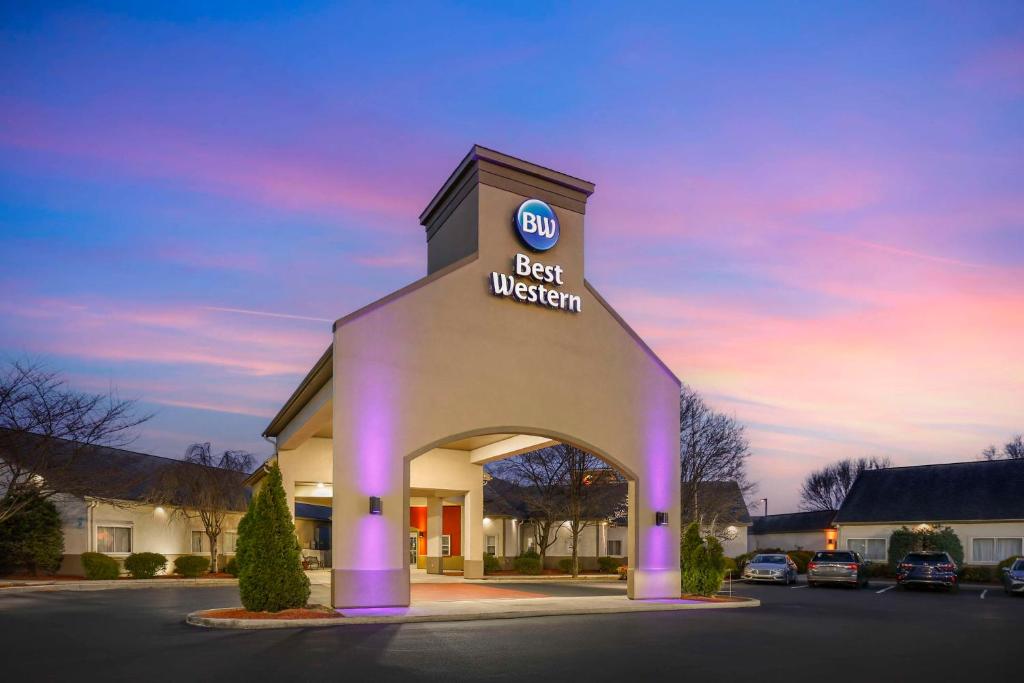 Best Western Carlisle image