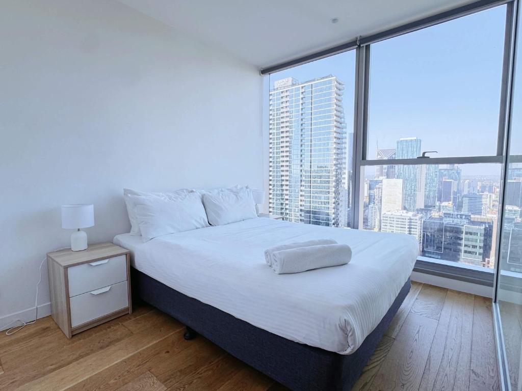 Cozy 2BR Apt Steps from Southern Cross City Views photo 2