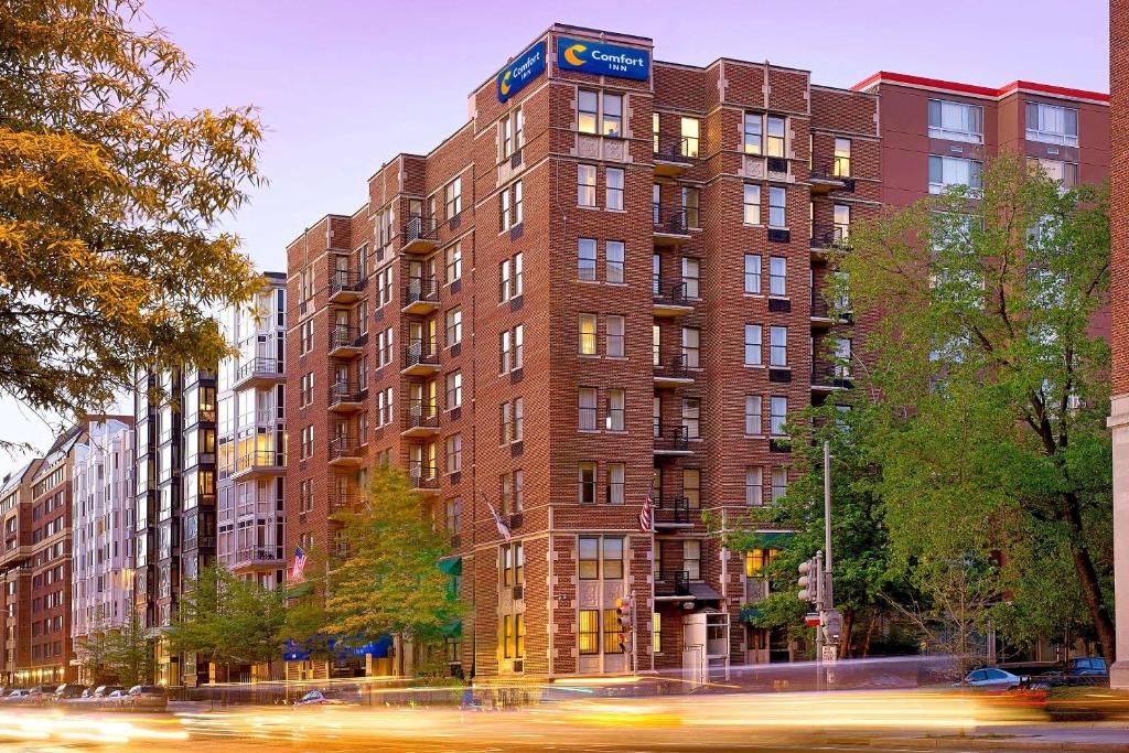 Comfort Inn Downtown DC/Convention Center image