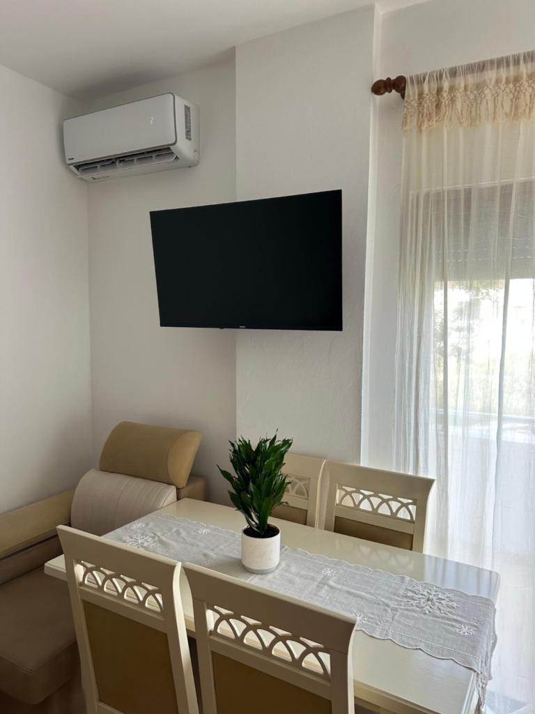Drin's Seaside Apartment photo 2
