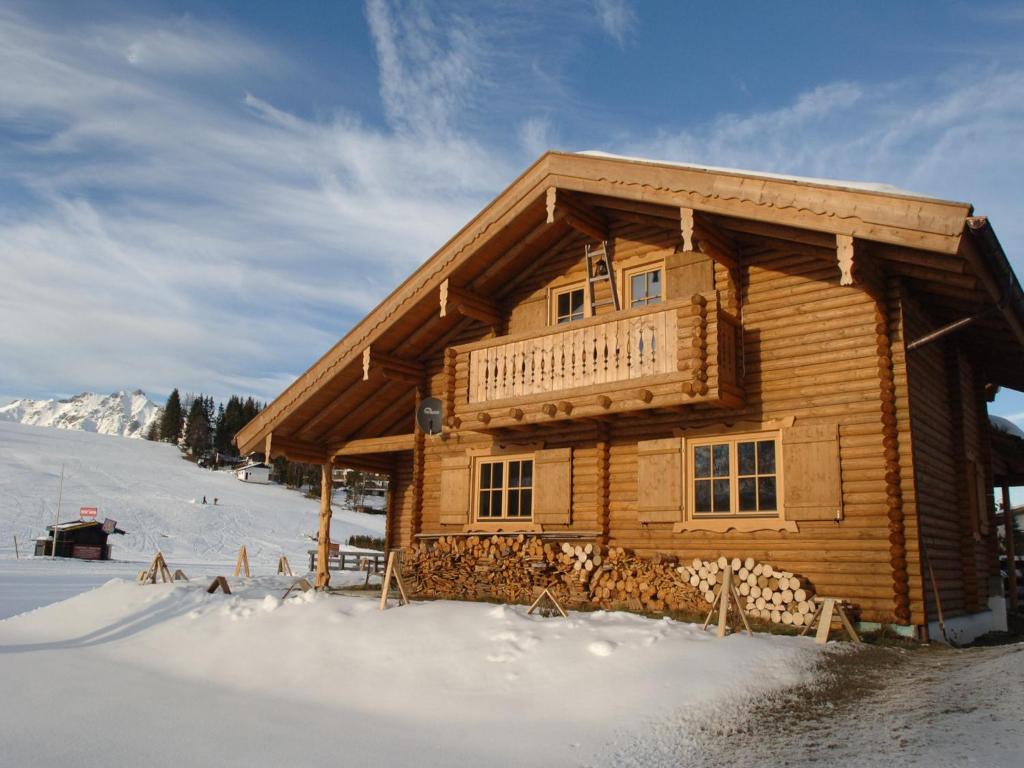 Log cabin Schwalbennest - At the ski hill
