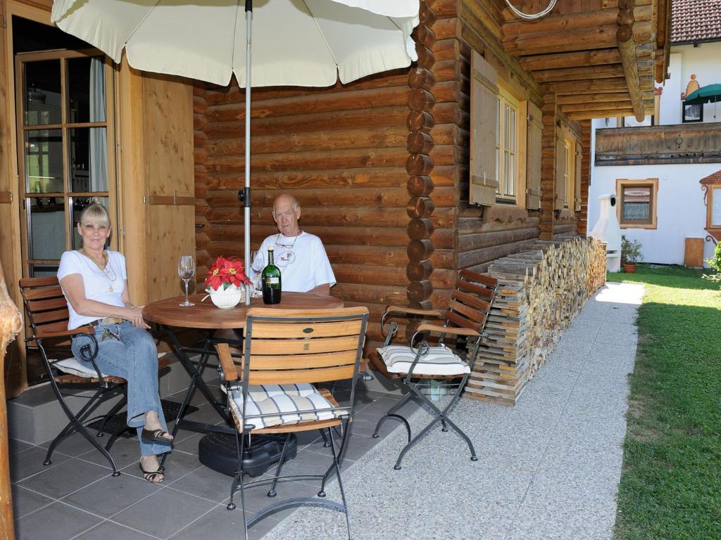 Log cabin Schwalbennest - At the ski hill photo 1