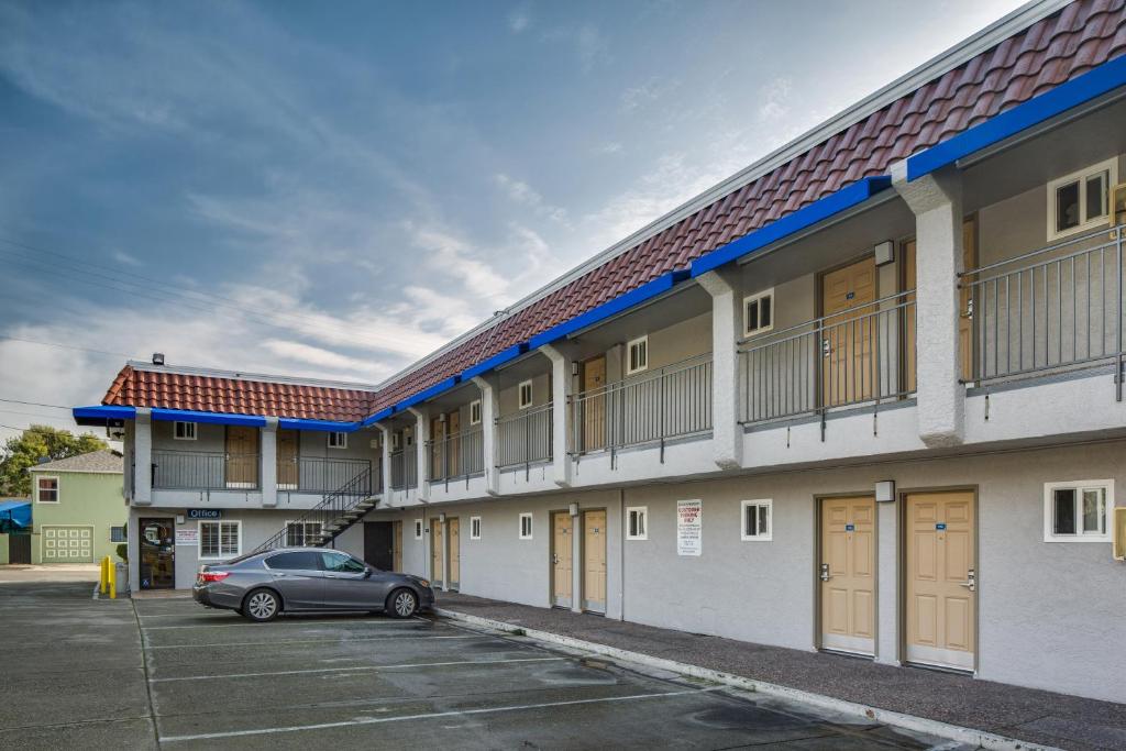 Americas Best Value Inn Richmond San Francisco image