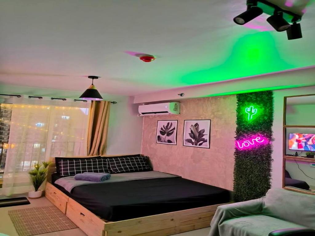 Cozy Studio with Balcony and Pool View Room Type - Deluxe Studio