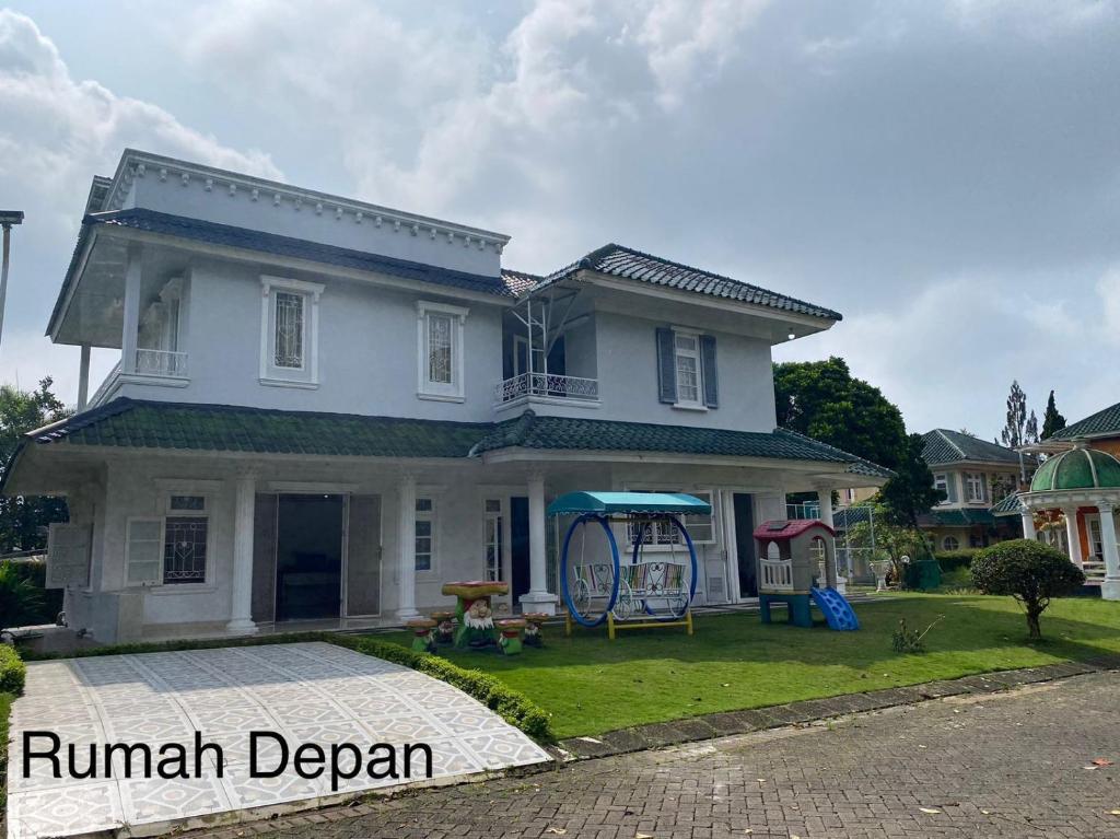 Villa Puncak Resort Cipanas photo 2