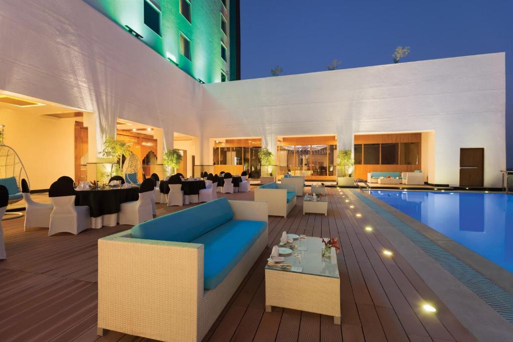 Ramada Plaza By Wyndham Agra photo 4