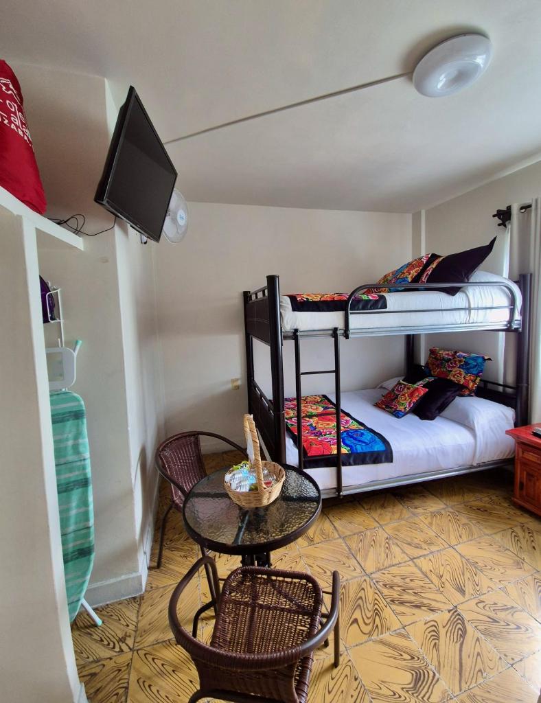 Hotel Catalina Room Type - Twin Room