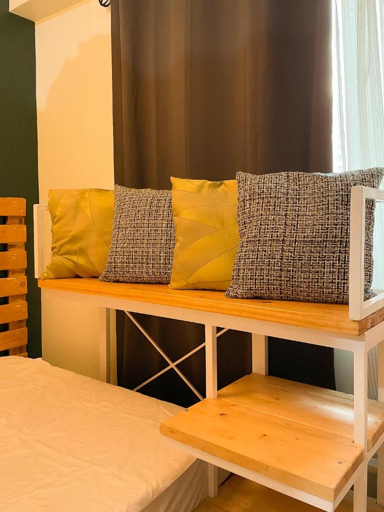 Houzz 2907 by Houzztelity - Tap to explore photos