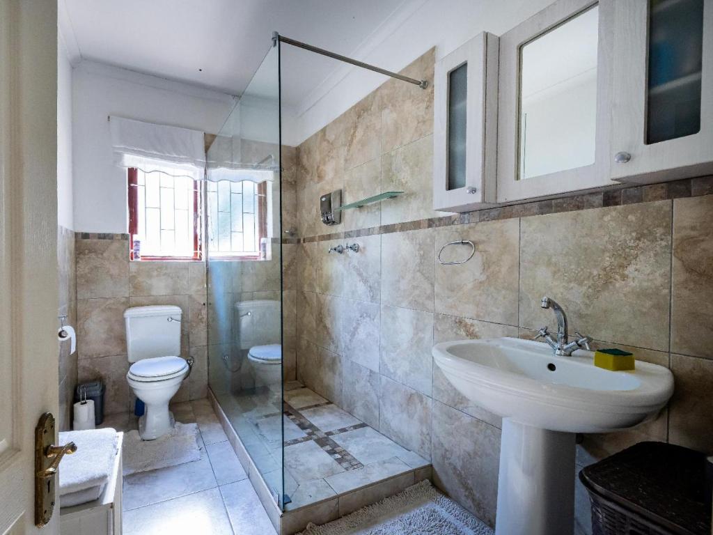 Belcharto Accommodation - Tap to explore photos