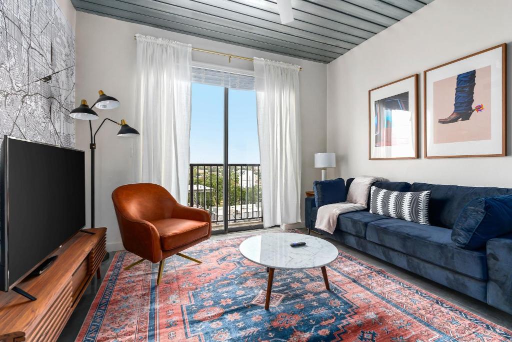 Lodgeur at Mid Main Lofts image