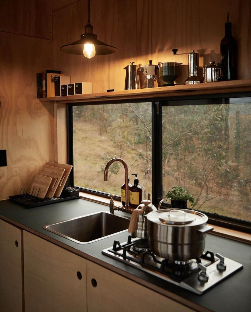 Beach Front Off-Grid Cabin on Kangaroo Island - Rae photo 4