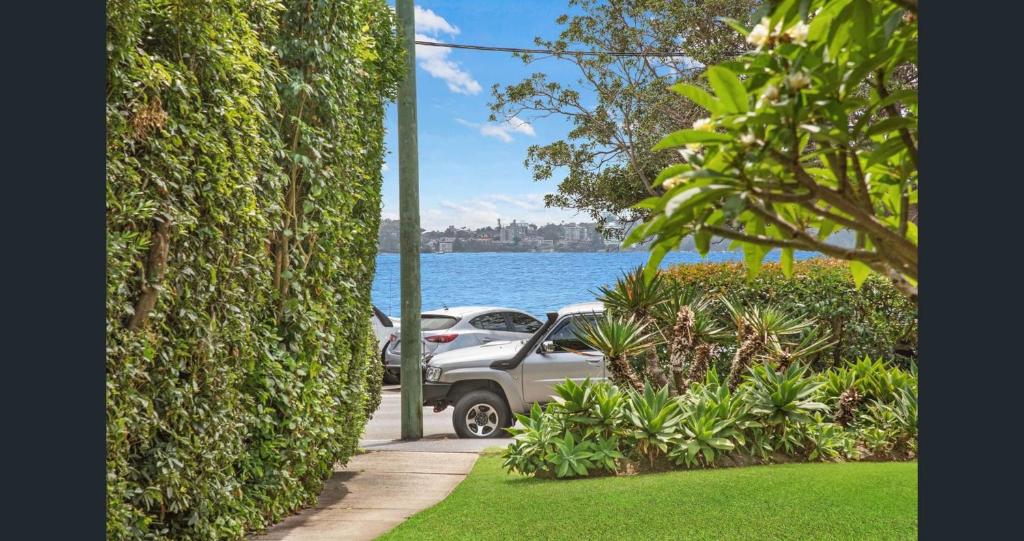 Chic 1-Bed Apartment by Balmoral Beach photo 4