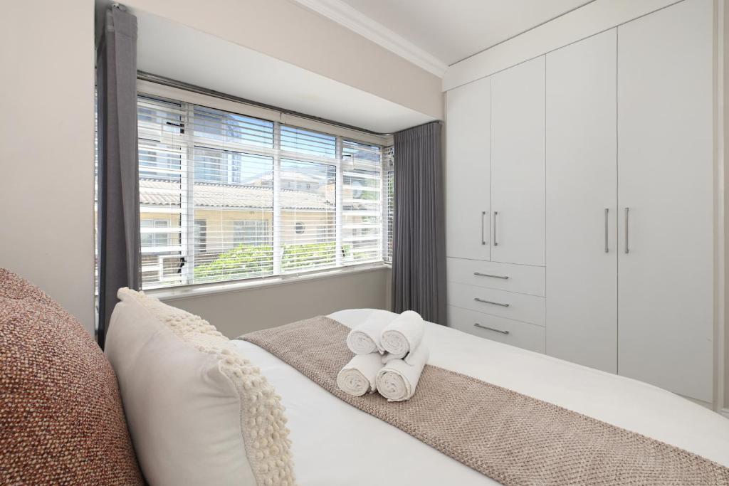 Modern Apt with Beautiful Views and Short Walk to Beach - Tap to explore photos