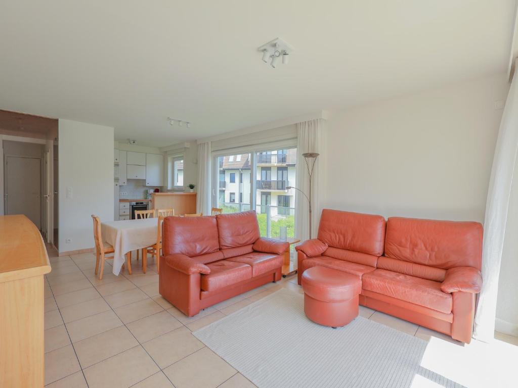 Apartment with 2 rooms and garage photo 1