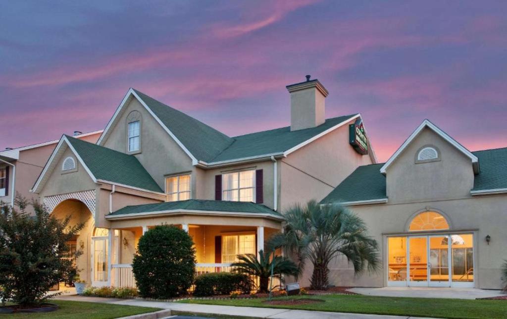 Country Inn & Suites by Radisson, Columbia, SC image