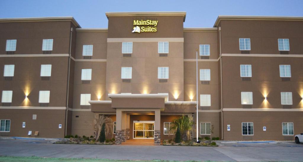 MainStay Suites Midland image