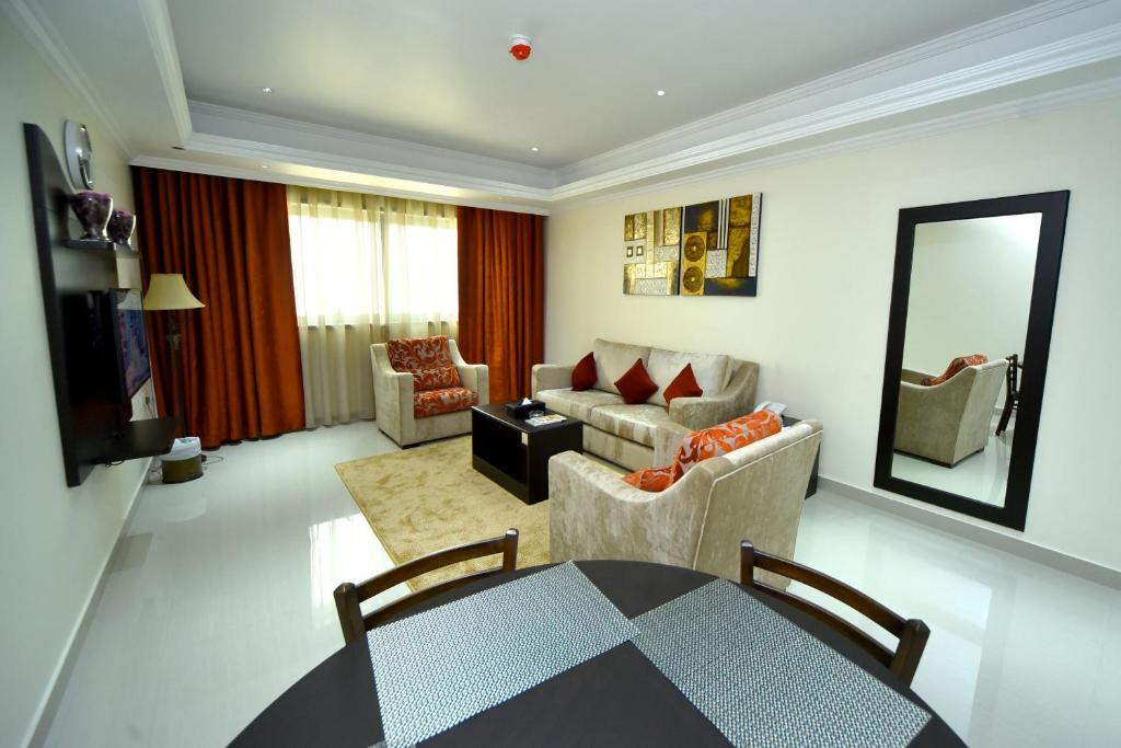 Сьюит (Люкс с 2 спальнями (для 4 взрослых)), Апарт-отель Alain Hotel Apartments Ajman
