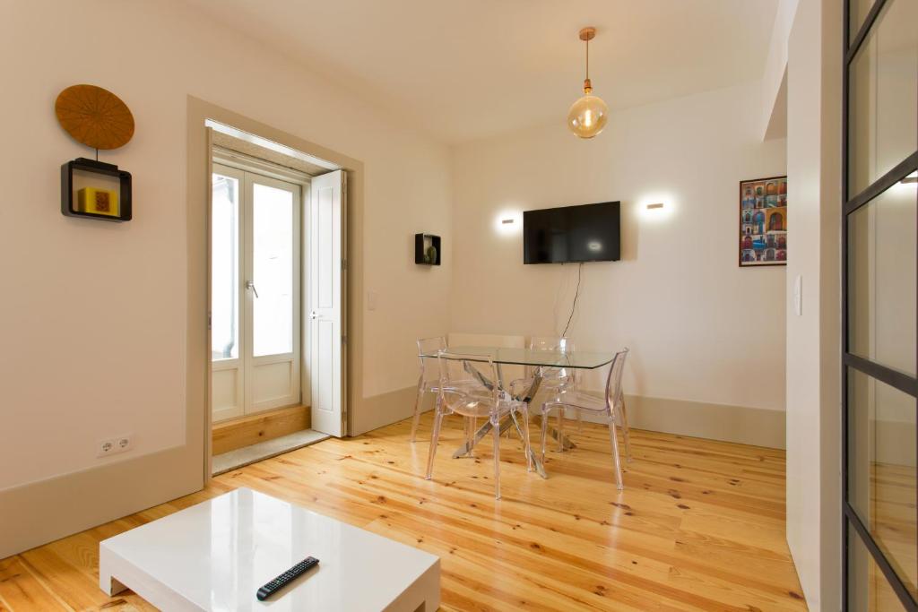 Aposentus - Premium Central Apartment 1BR - Tap to explore photos