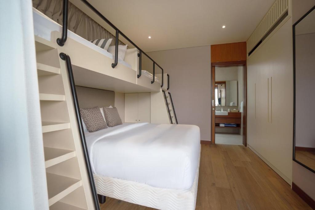 Selong Selo Resort and Villas Room Type - Family 3-Bedroom Pool Villa with Ocean View & Bunk beds