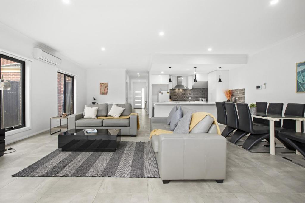 Domi Rentals - The Browns Residence photo 4