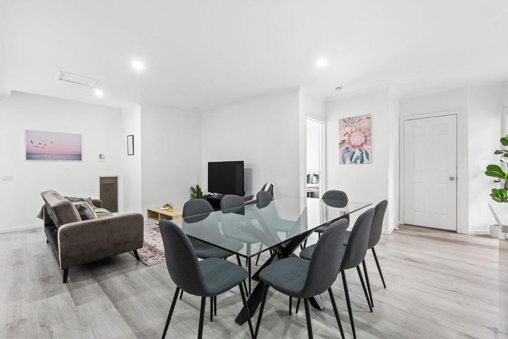Domi Rentals - The Kanooka Home