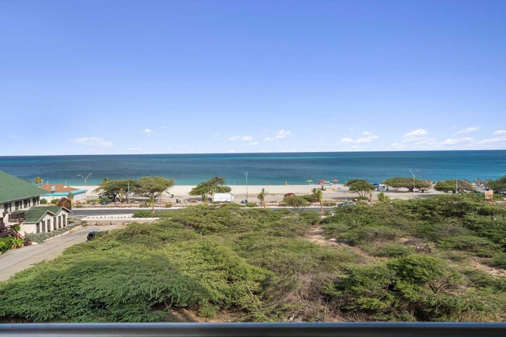 Beach View - Vista Paradiso 2BR condo - LV410 photo 3