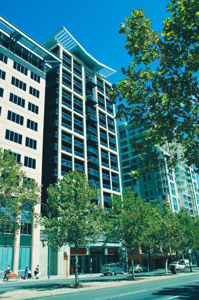 Oaks Adelaide Horizons Suites photo 4