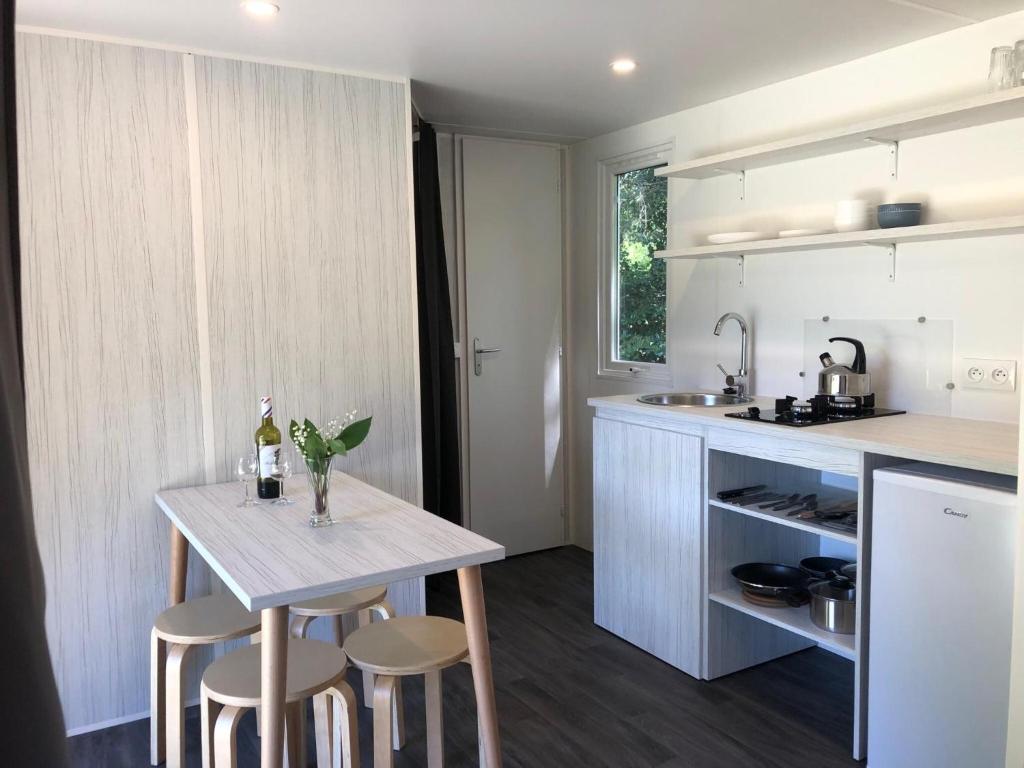 Glamping tent with modern comforts in Antwerp photo 2