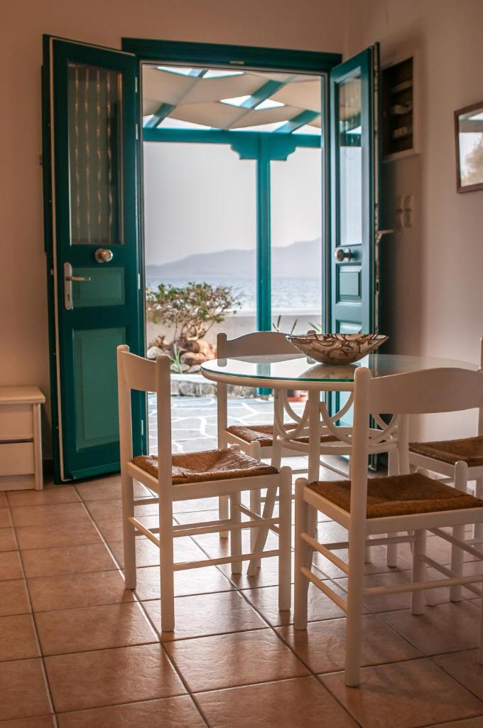 Seaside Apartments photo 4
