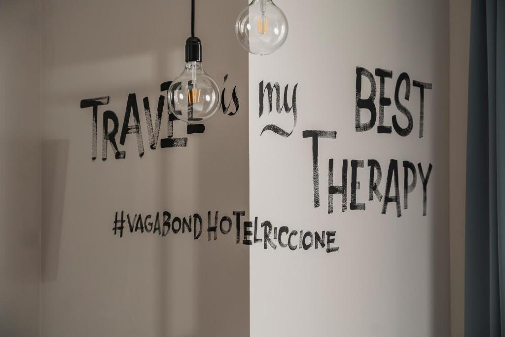 Hotel Vagabond - Tap to explore photos