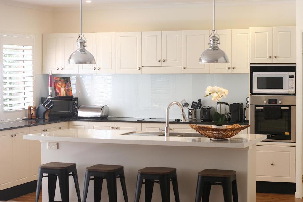 Beautiful Home Away From Home in Bowral photo 1