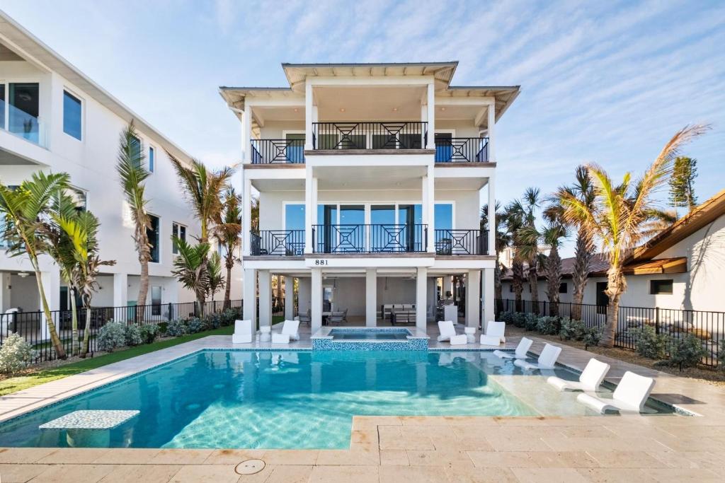 Bay View Beauty image