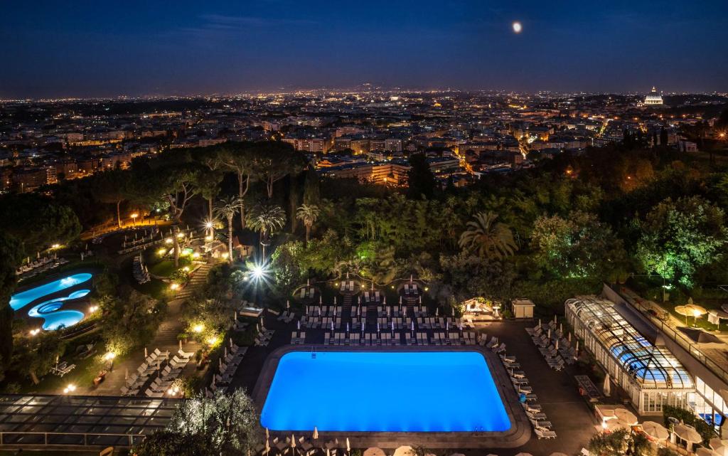 Rome Cavalieri, A Waldorf Astoria Hotel by Hilton Room Type - Premium King Room with City View