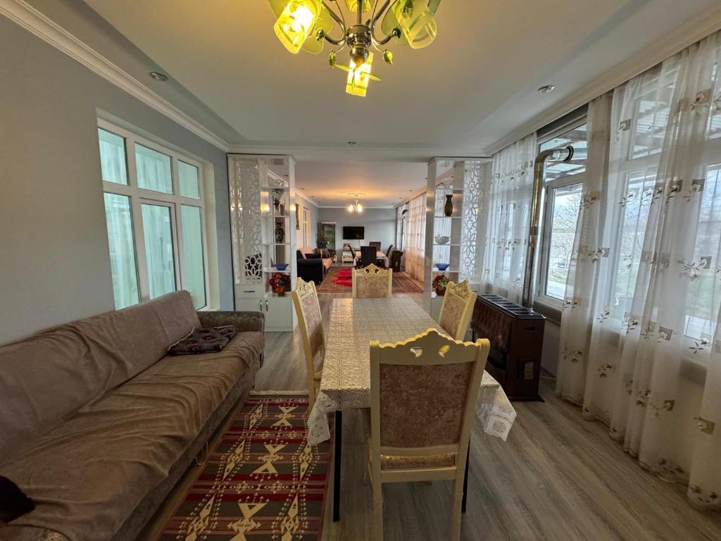Nakhchivan hostel and village house photo 4