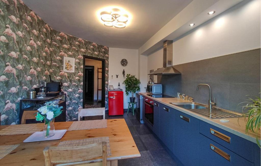 Beautiful Apartment In Bouillon photo 4