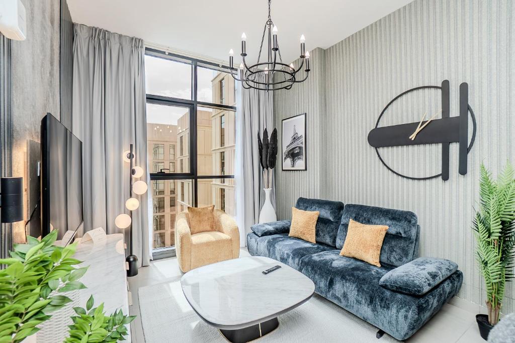 1BR Poolview Apartment by Blue Cloud Holidays photo 1