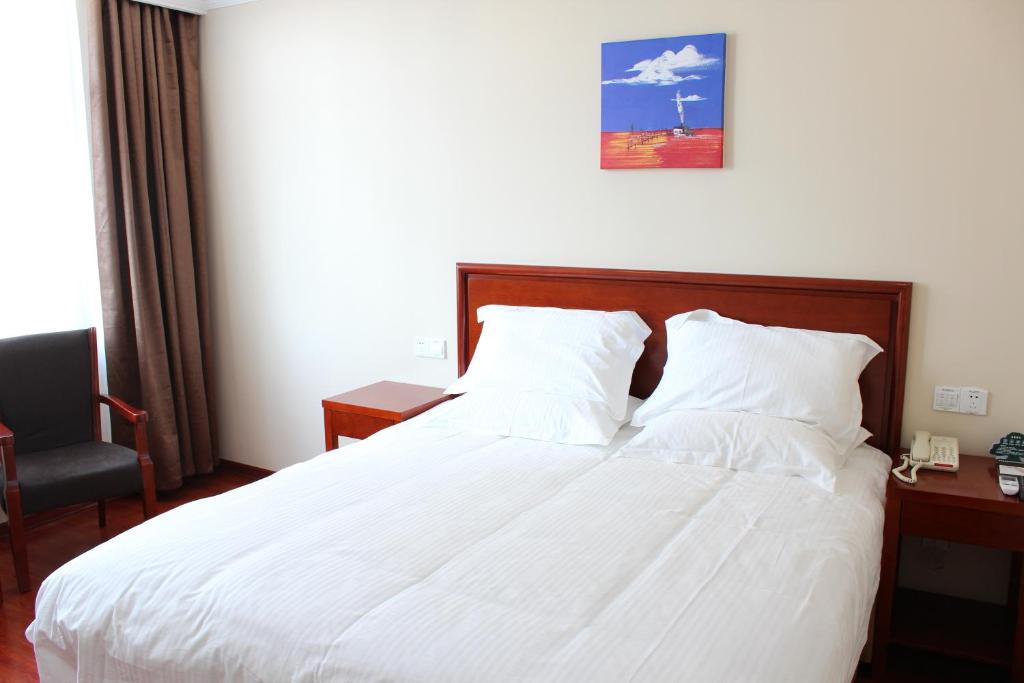 Двухместный (Номер с кроватью размера «queen-size»), GreenTree Inn Zhejiang Ningbo East Bus Station Express Hotel