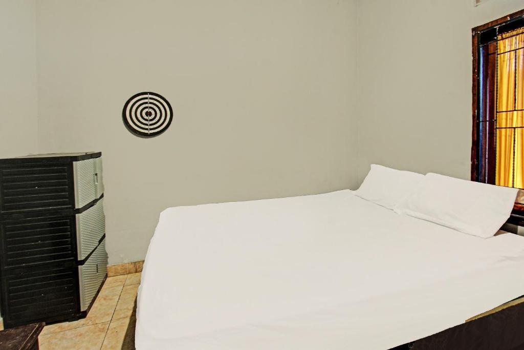 Hotel O Diwi Homestay - Tap to explore photos
