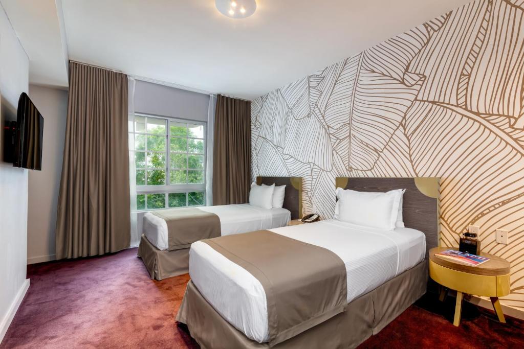 Двухместный (Двухместный номер Делюкс с 2 отдельными кроватями), L Hotel