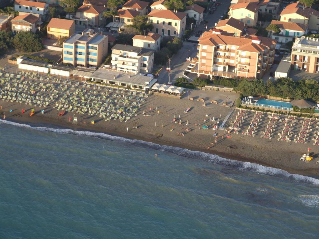 Exquisite Apartment in Tuscany with sea view photo 1