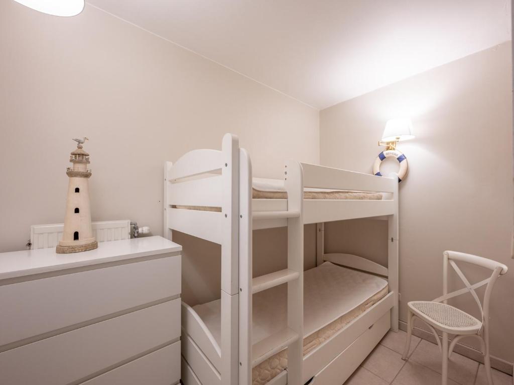Ideal Holiday Apartment on Albert Beach photo 2
