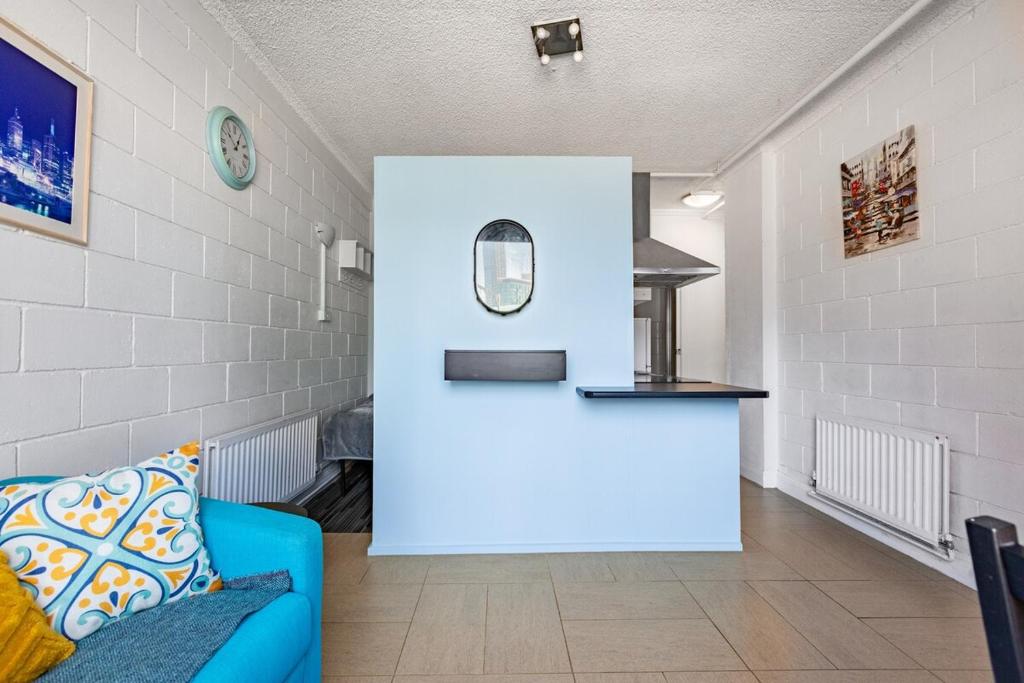 Prime Location - Newly renovated Quaint 1BR Apt! photo 2