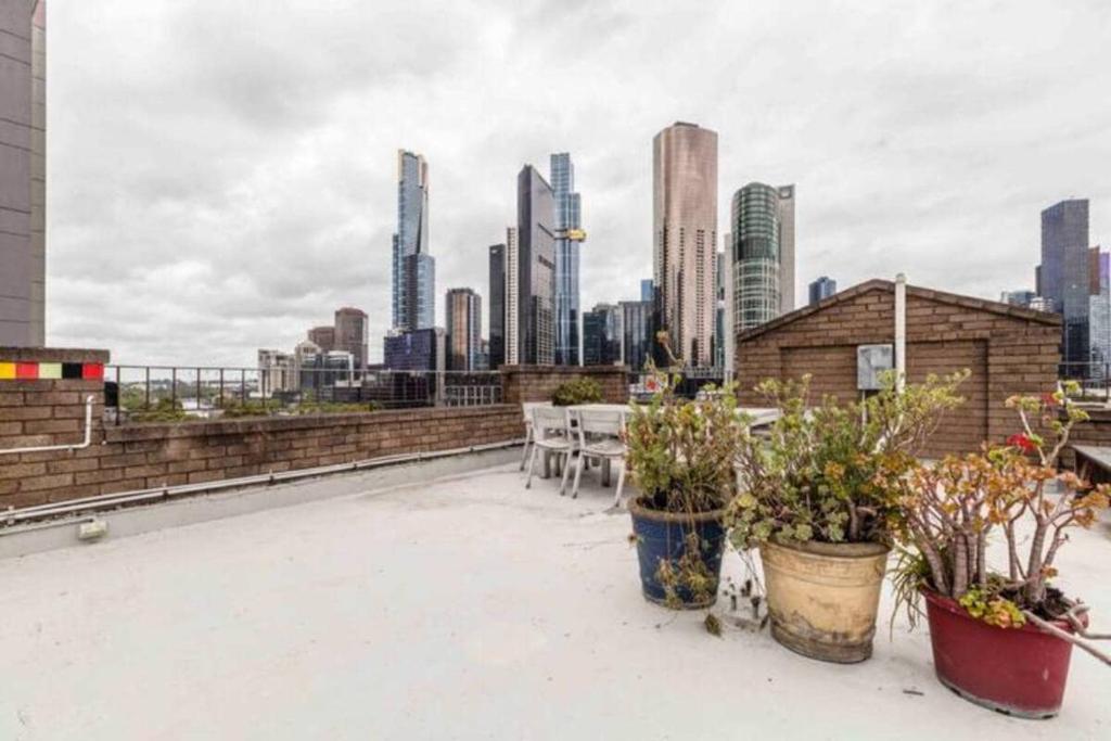 Prime Location - Newly renovated Quaint 1BR Apt! photo 4