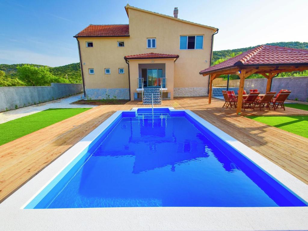 Modern Relaxing Villa in Zaton