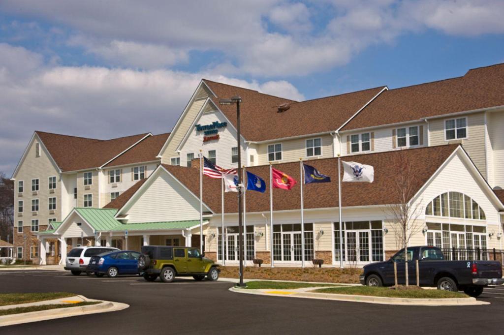 Towneplace Suites by Marriott Clinton at Joint Base Andrews image